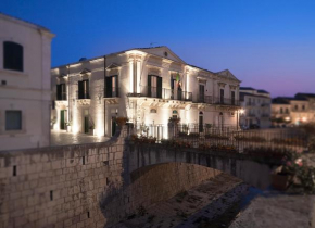 Hotel Novecento  Счильи